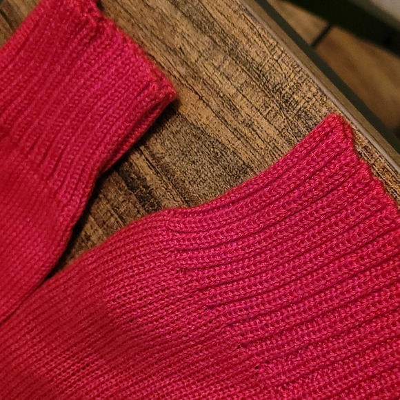 Womens Disney Branded Mickey Mouse Sweater.  Size small - Picture 5 of 5